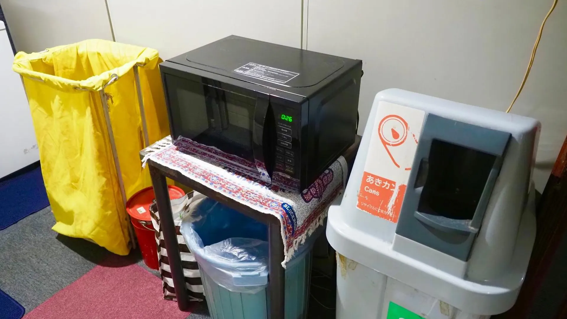 Capsule Hotel Block Room Tokio Japón
