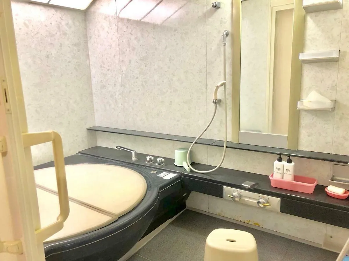 Capsule Hotel Block Room Tokio Japón