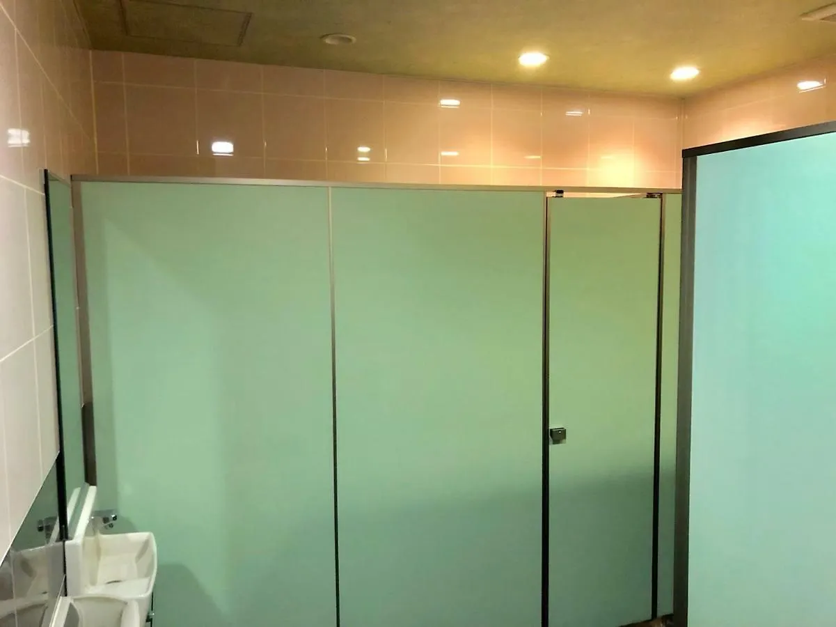 Capsule Hotel Block Room Tokio